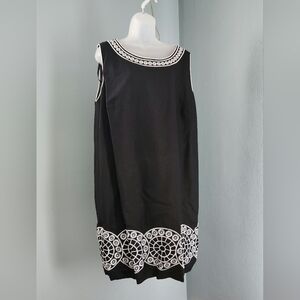 Jessica Howard Black Sleeveless Knee Length Dress with White Crochet Detail